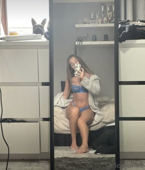 Ellamurrayxx Photo #27