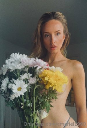 Cerimarie1990 Photo #22