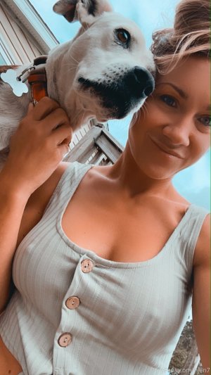 Huntress Jen Photo #1