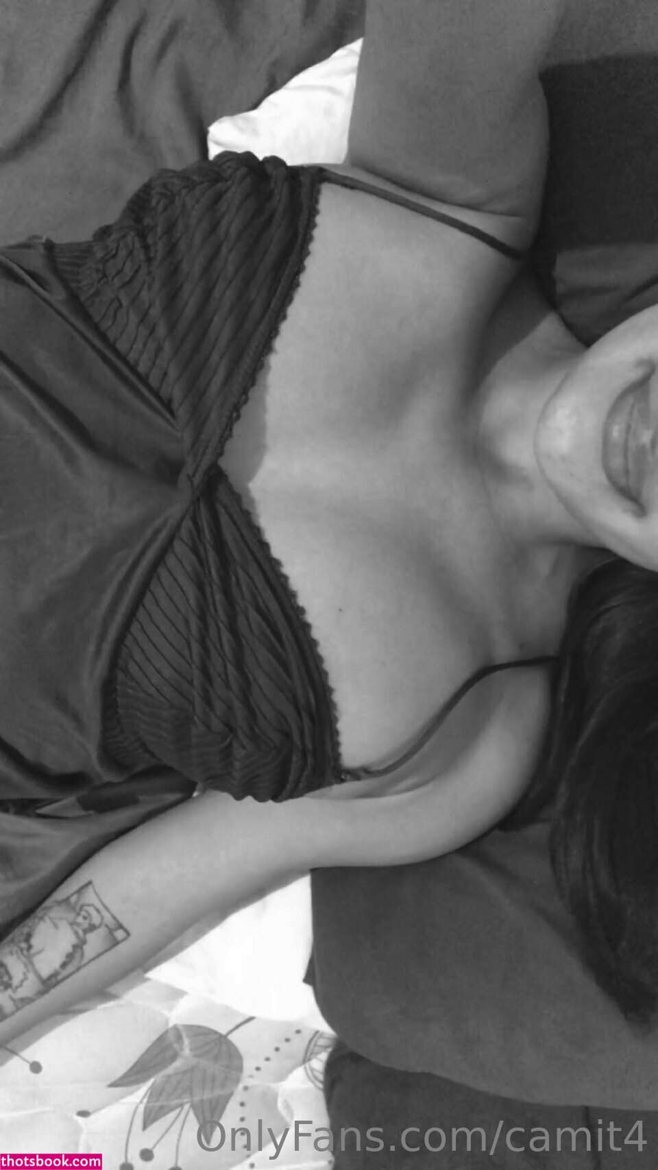 Kacie James Photo #4