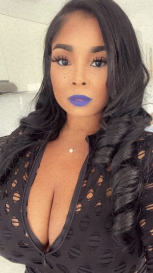 Truebeauty334 Photo #15