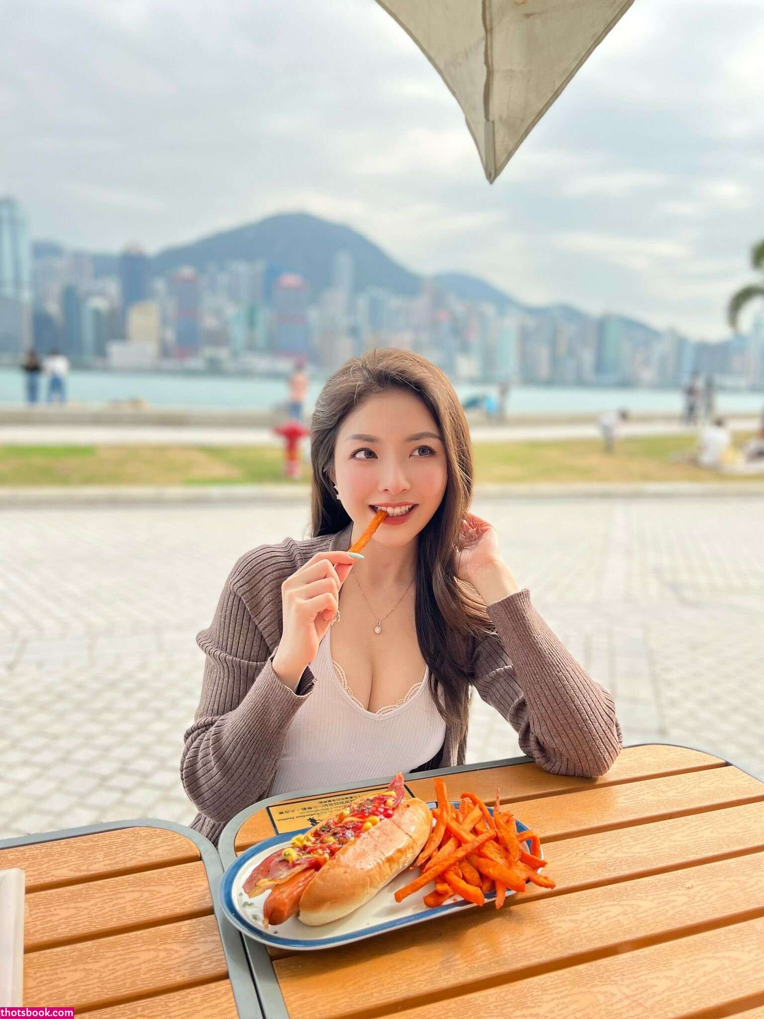 Chantalebelle Photo #29