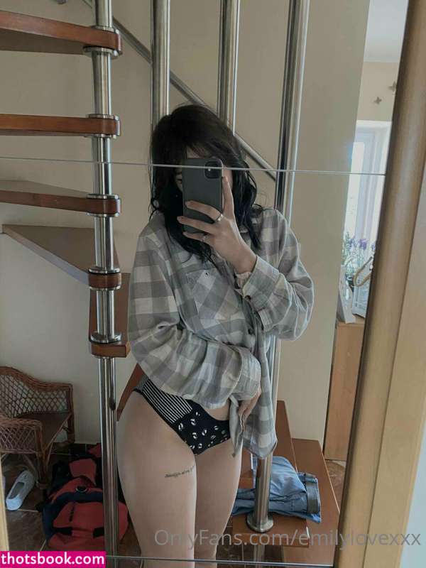 Emilylovexxx Photo #69
