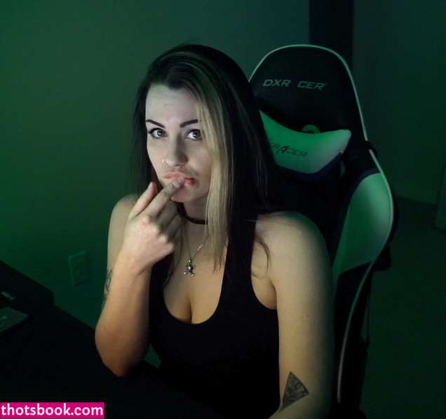 Concealedbones Photo #28