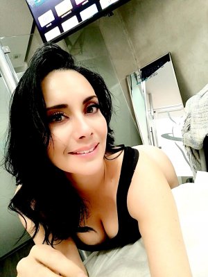 Sugey Abrego Photo #16