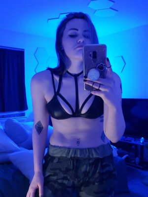 Concealedbones Photo #32