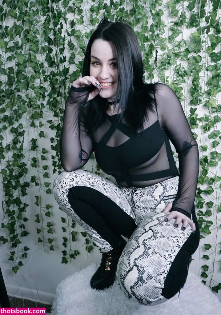 Concealedbones Photo #68