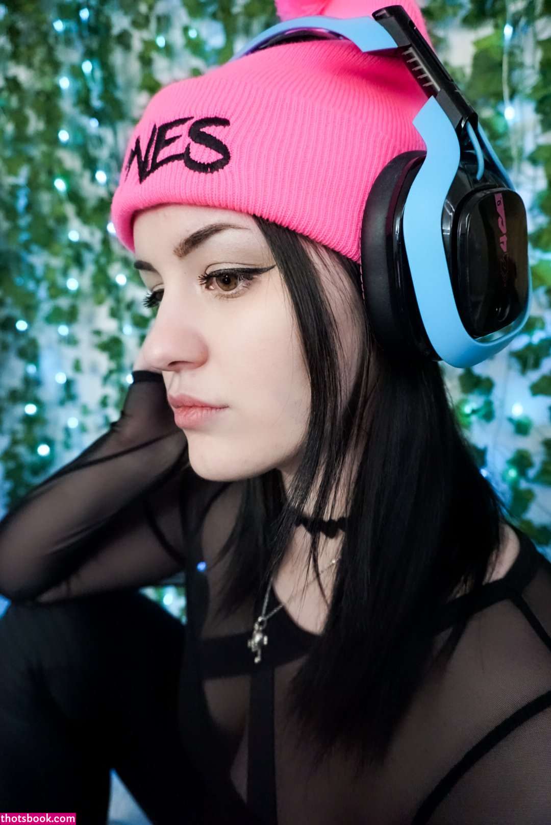 Concealedbones Photo #70