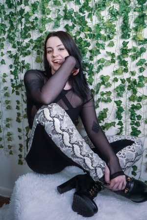 Concealedbones Photo #75