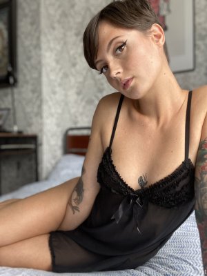 DaisyLane aka daisydarent Photo #79