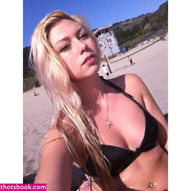 Nicole Skyes Photo #13