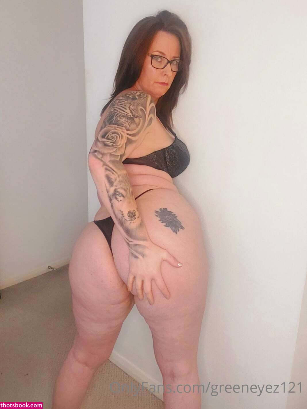 Greeneyez121 Photo #25