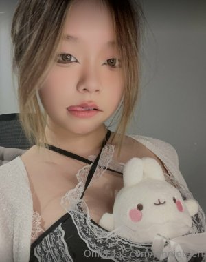 Jennie Photo #4
