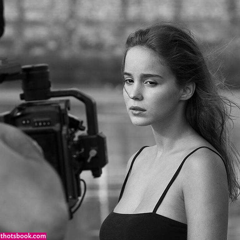 Alba Baptista Photo #36