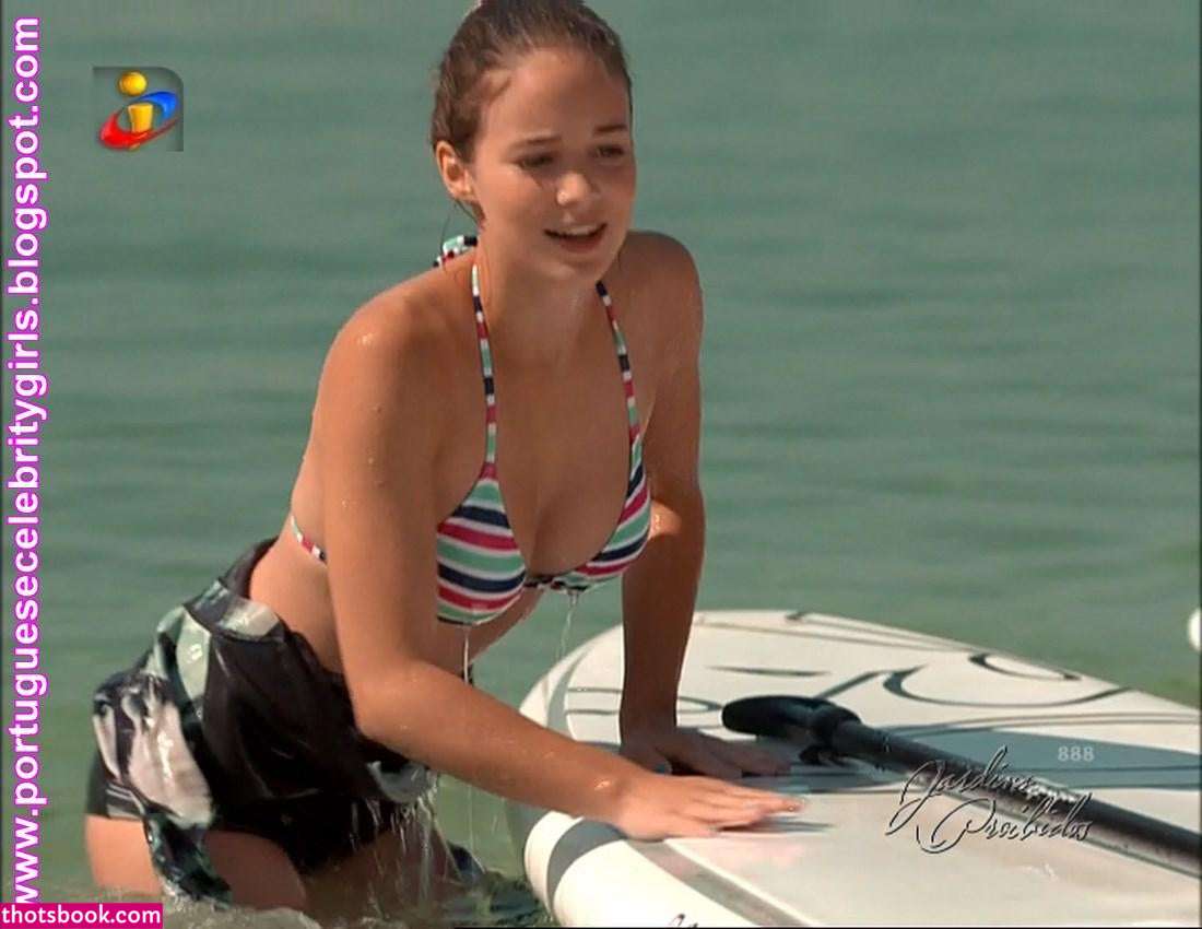 Alba Baptista Photo #39