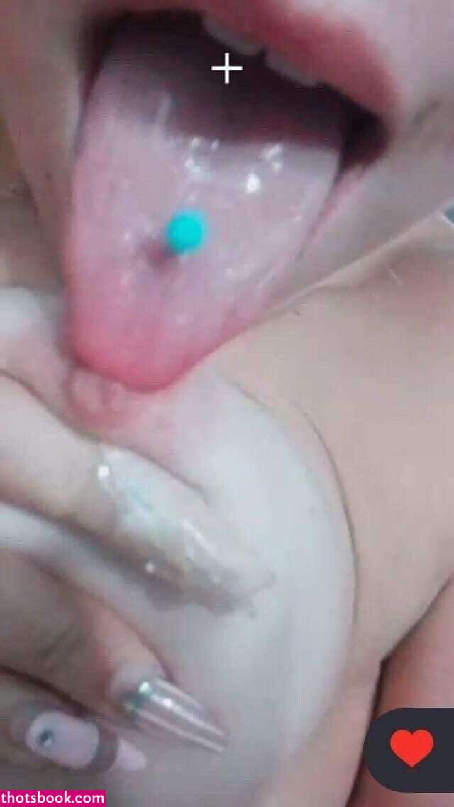 Adrii Rosado Photo #3