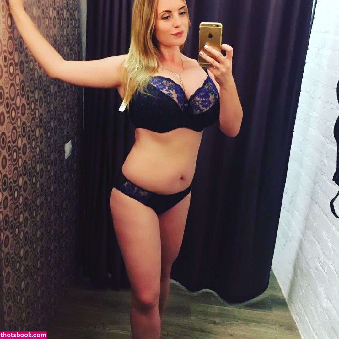 Maria Body Photo #32