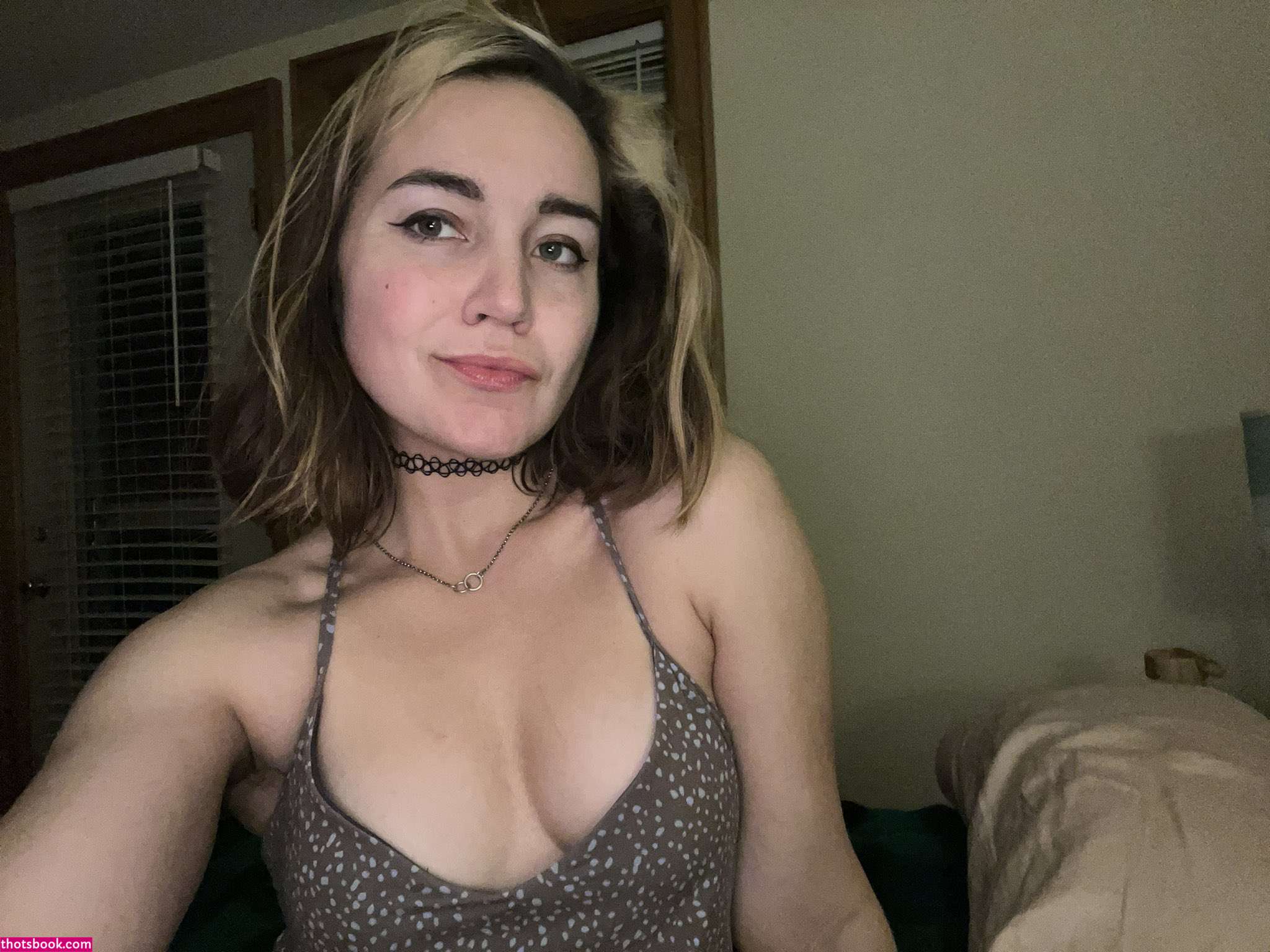 Erin Postsoffice Photo #4