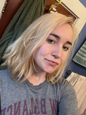 Erin Postsoffice Photo #18