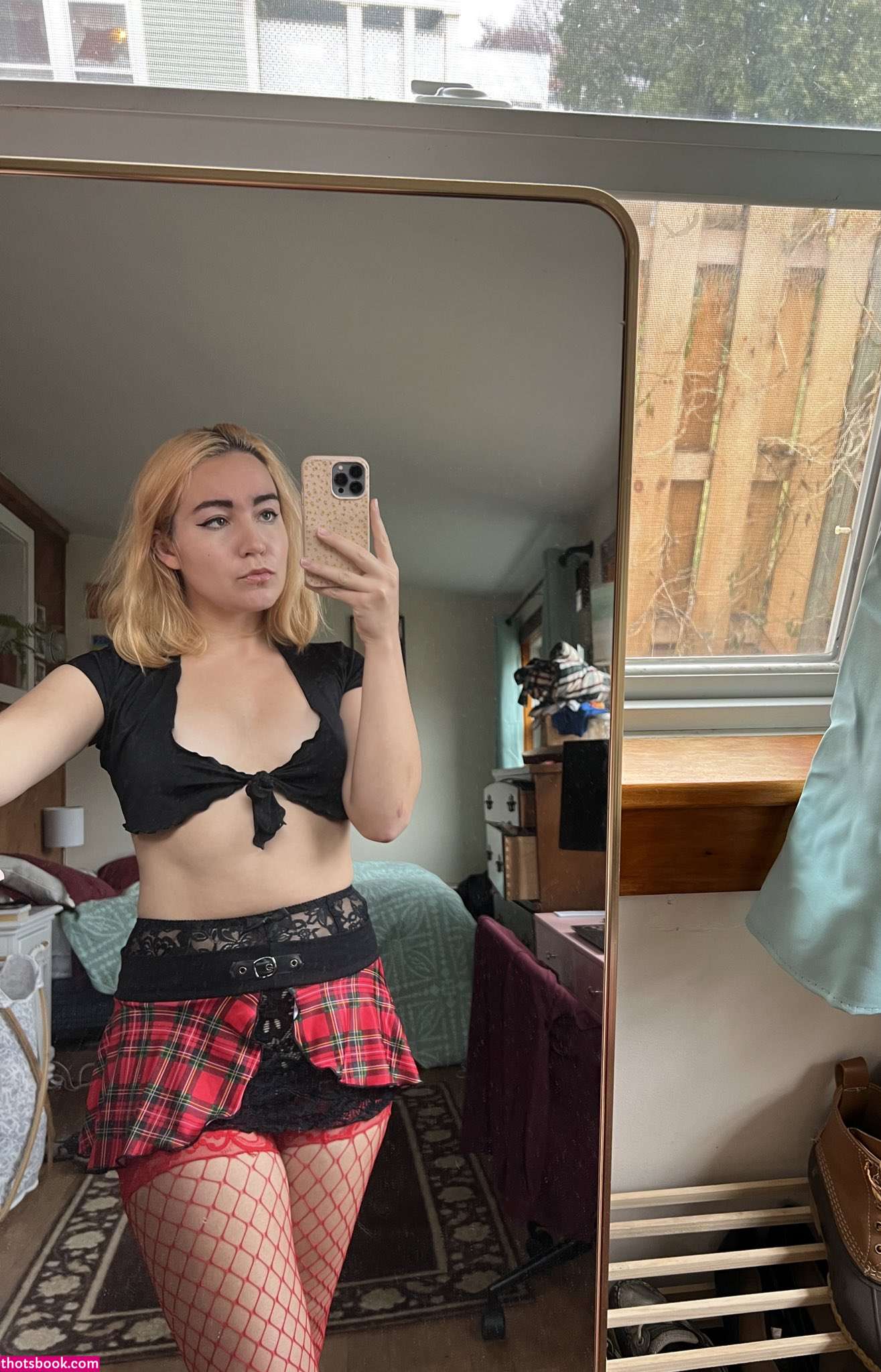 Erin Postsoffice Photo #22