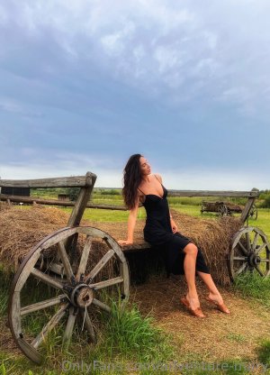 Aventure Marie Photo #68