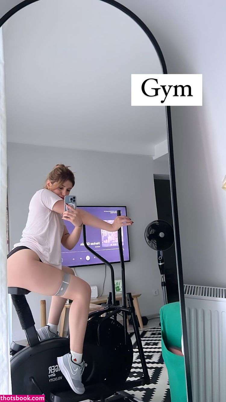 buseeylmaz97 Photo #11