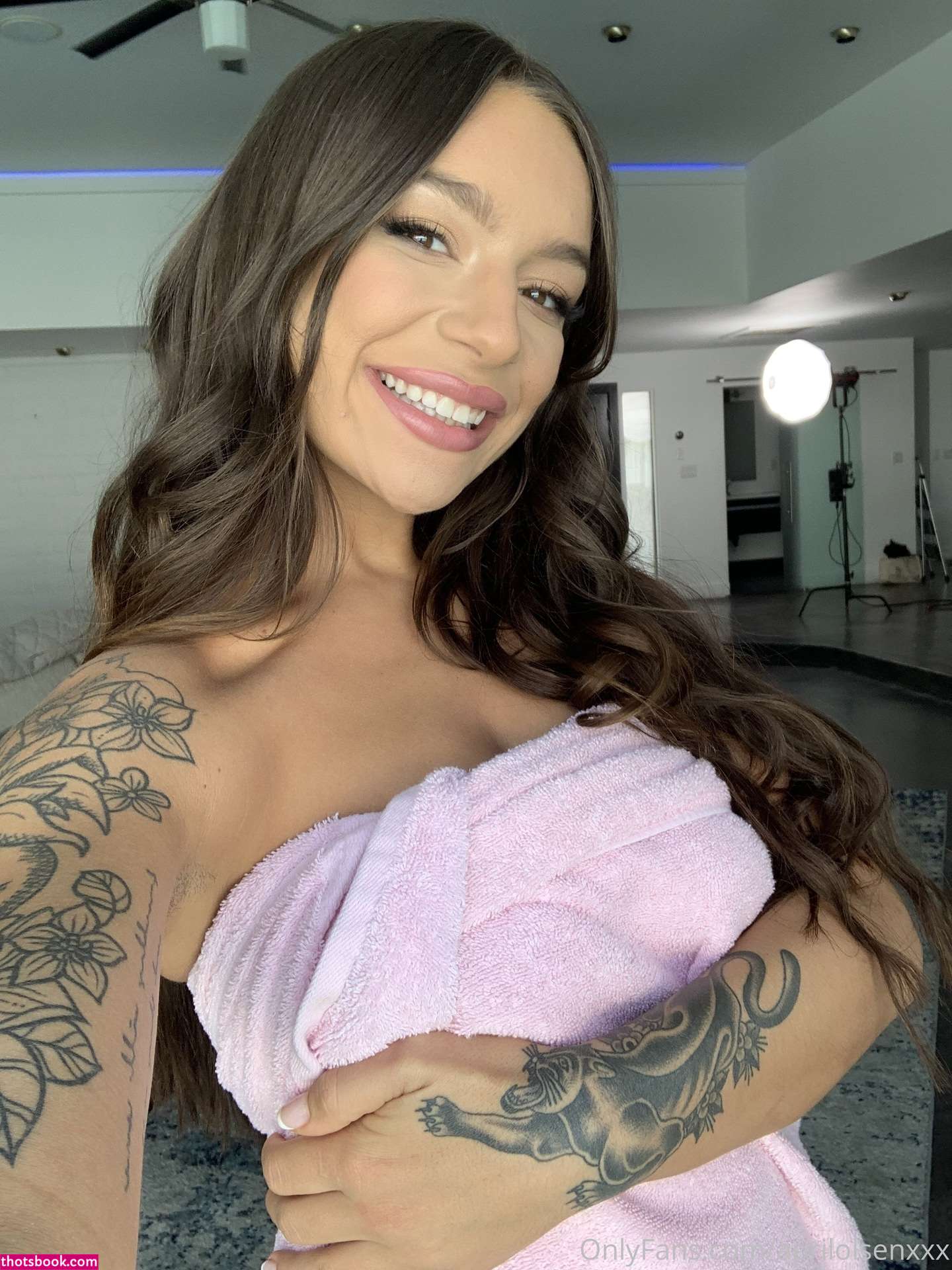 April Olsen Photo #45