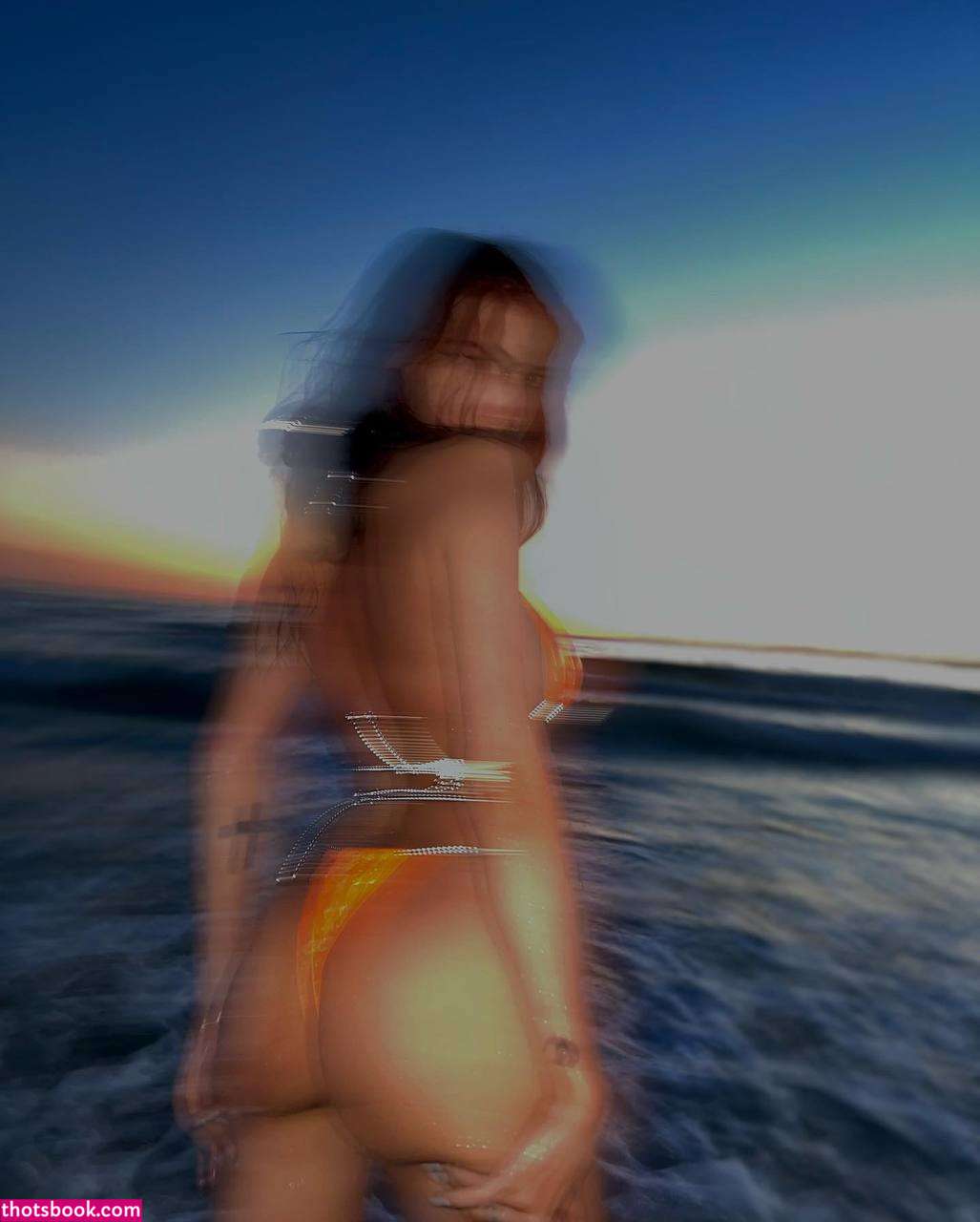 Anannke Anna Photo #3