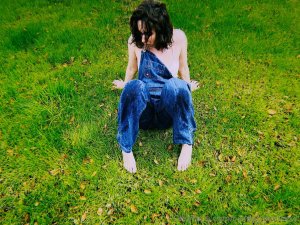 Casey Calvert Photo #32