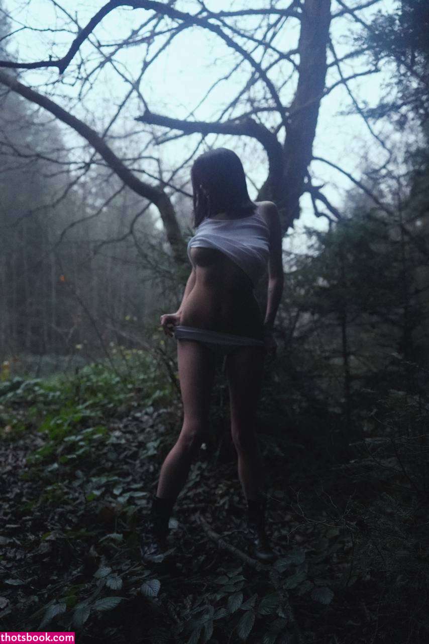 Anannke Anna Photo #10