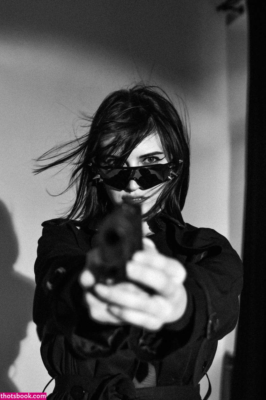 Anannke Anna Photo #15