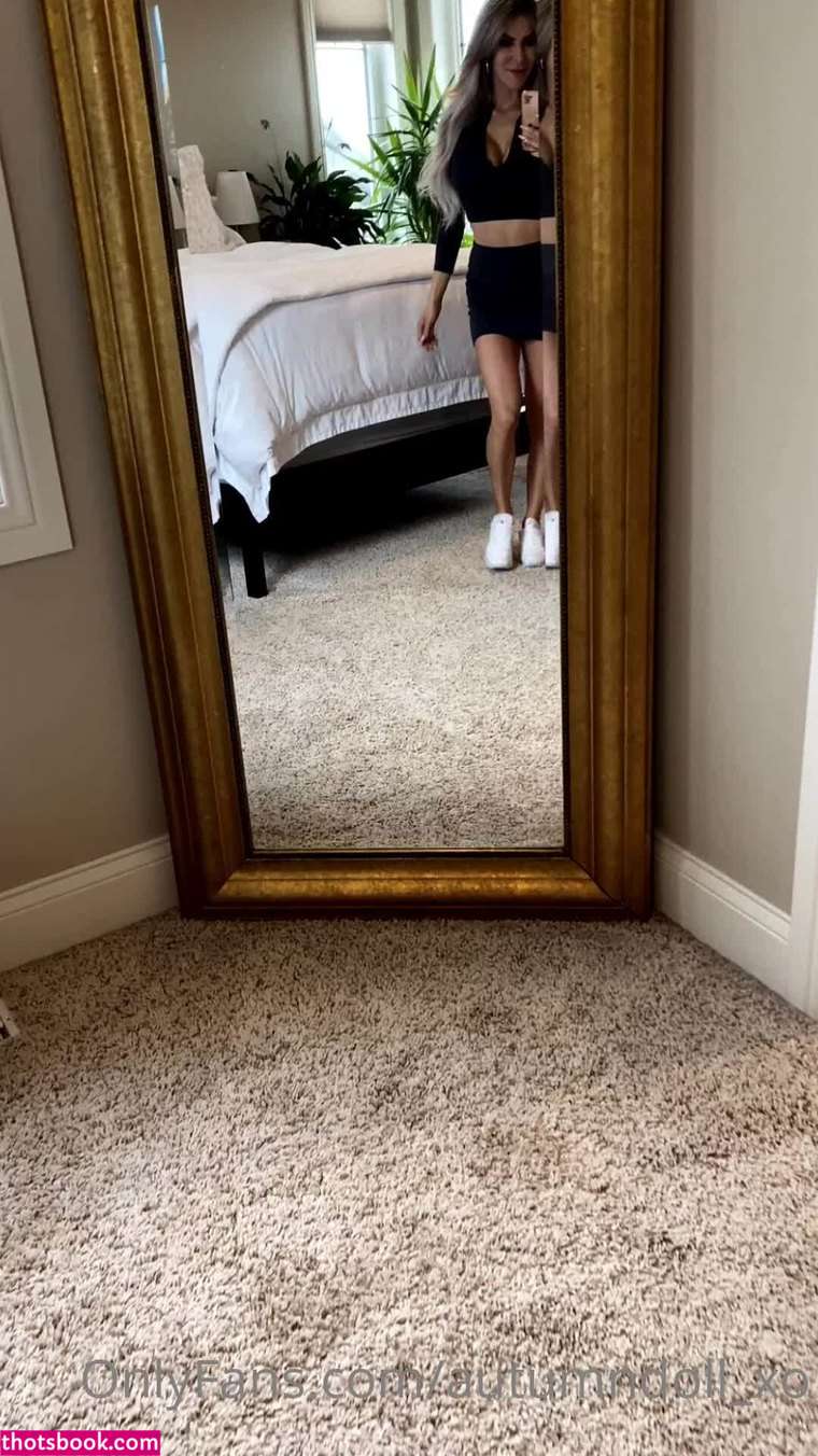 Autumn Blair Photo #31