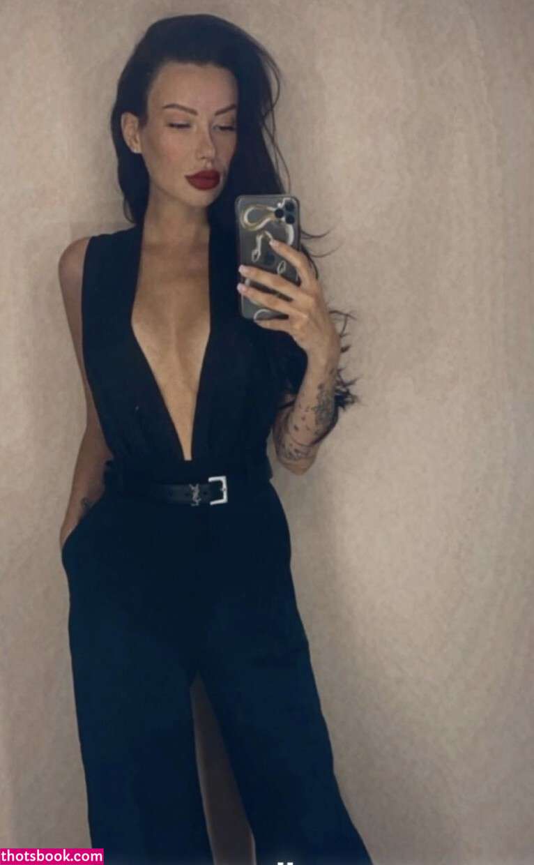 Alesya Vidnova Photo #31