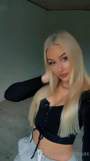 Swedish Linnea Photo #40