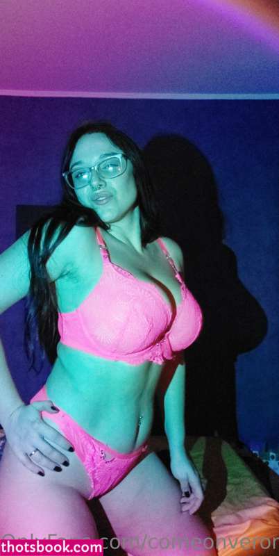 Cumonveronica Photo #51