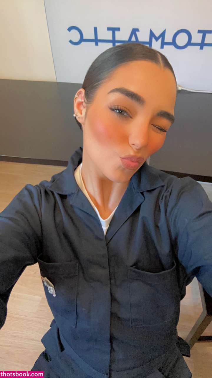 Indiana Massara Photo #22