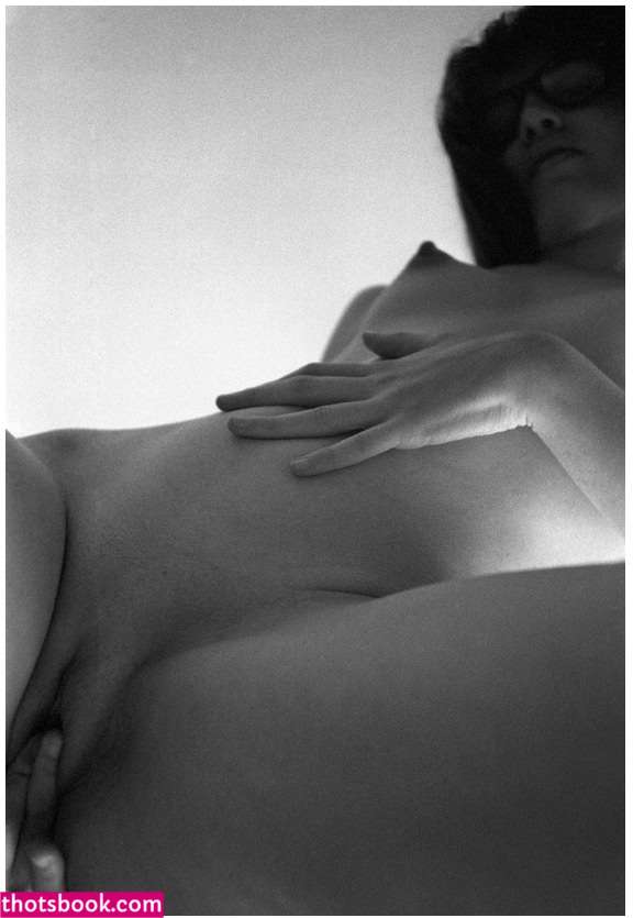 Arils Chest Photo #18