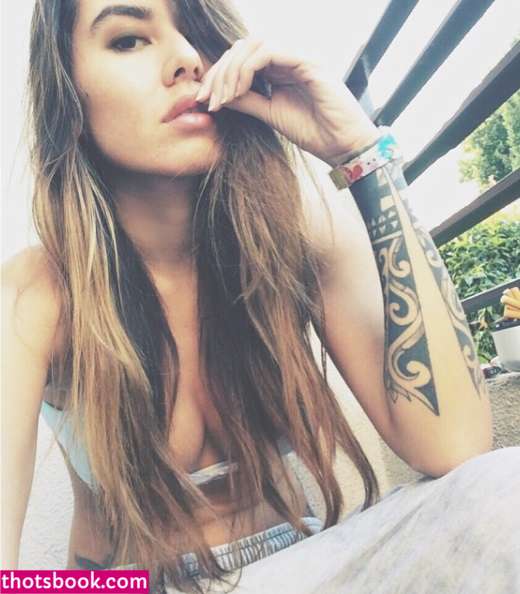 Khalyla Kuhn Photo #19