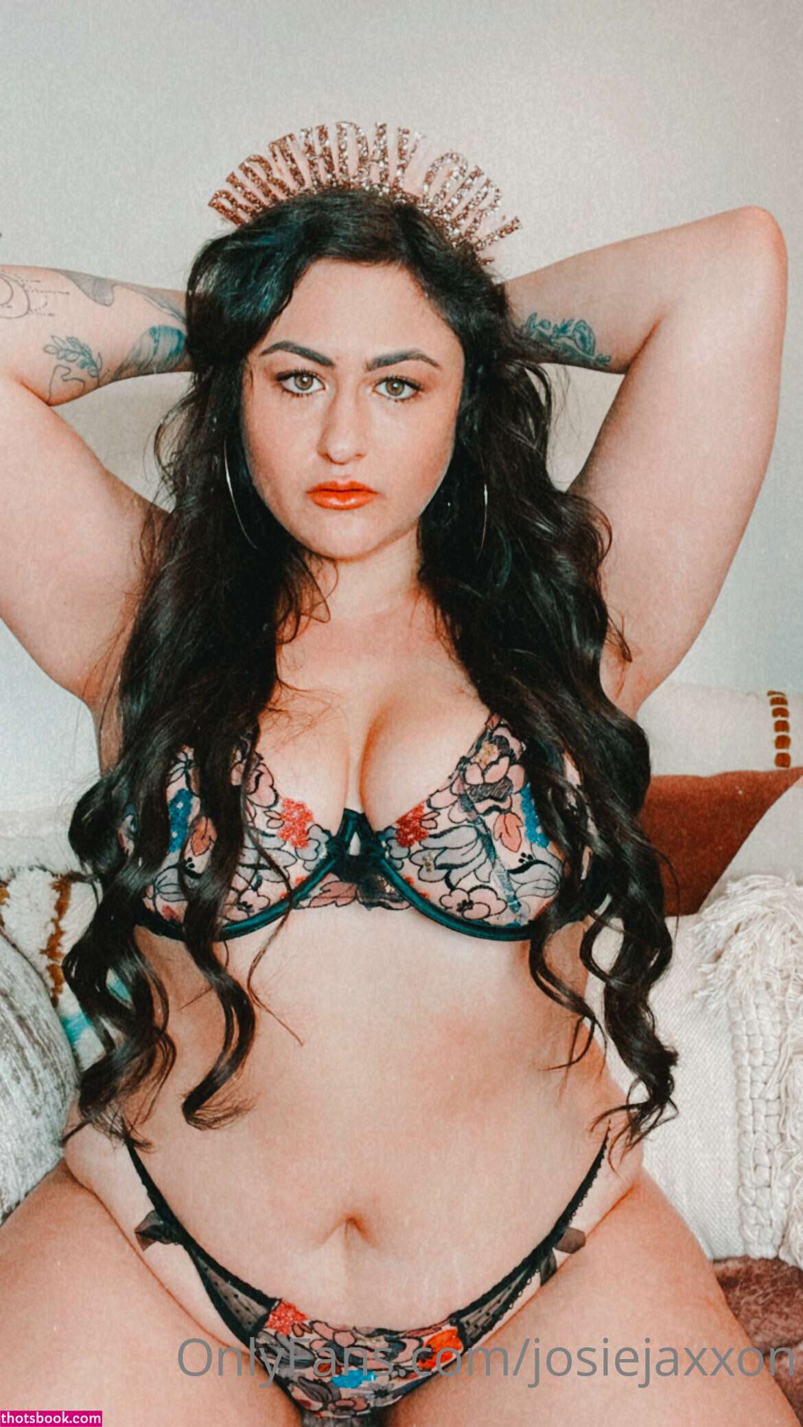 Josiejaxxonhotwife Photo #41