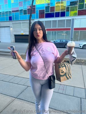 Lexiwinters Photo #34