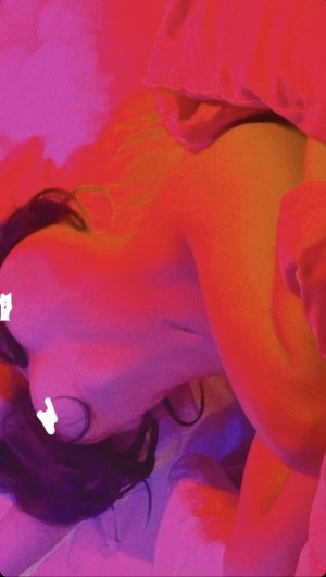 Pheeeebbbbss Photo #26