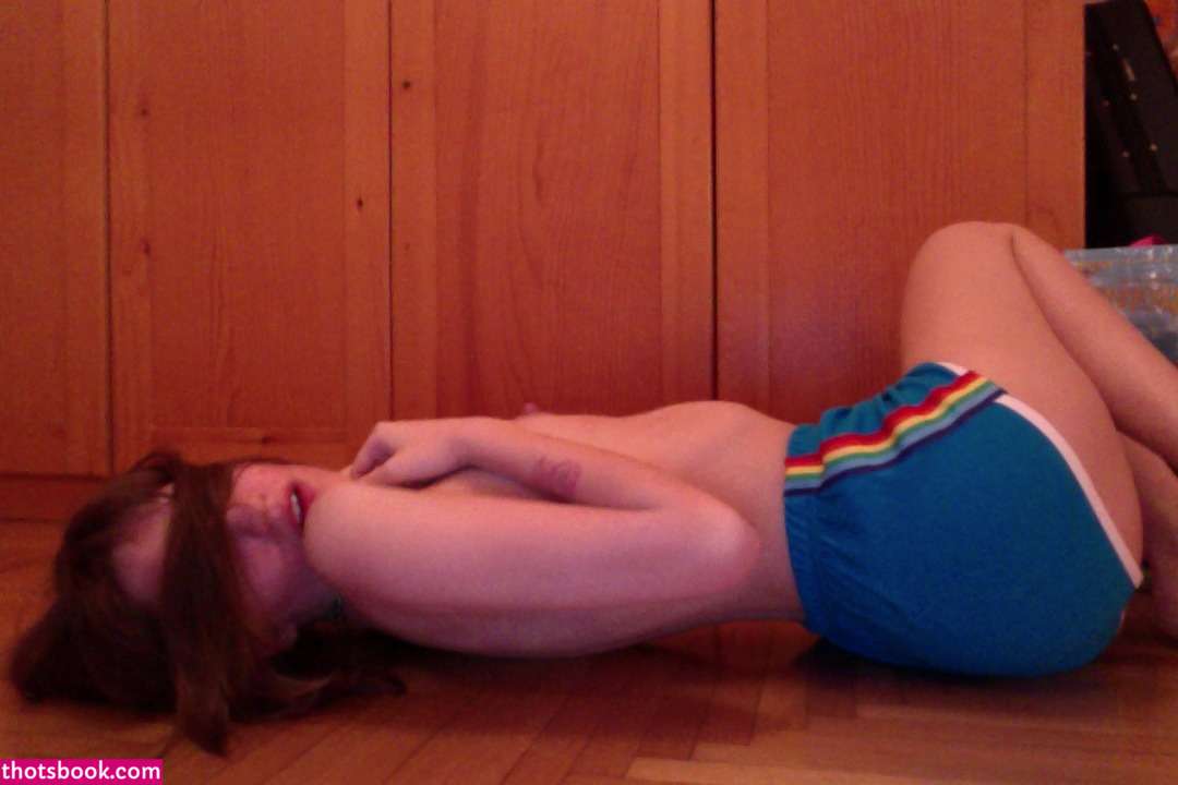 Arils Chest Photo #71