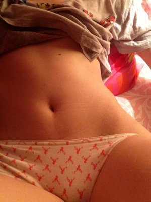 Arils Chest Photo #103