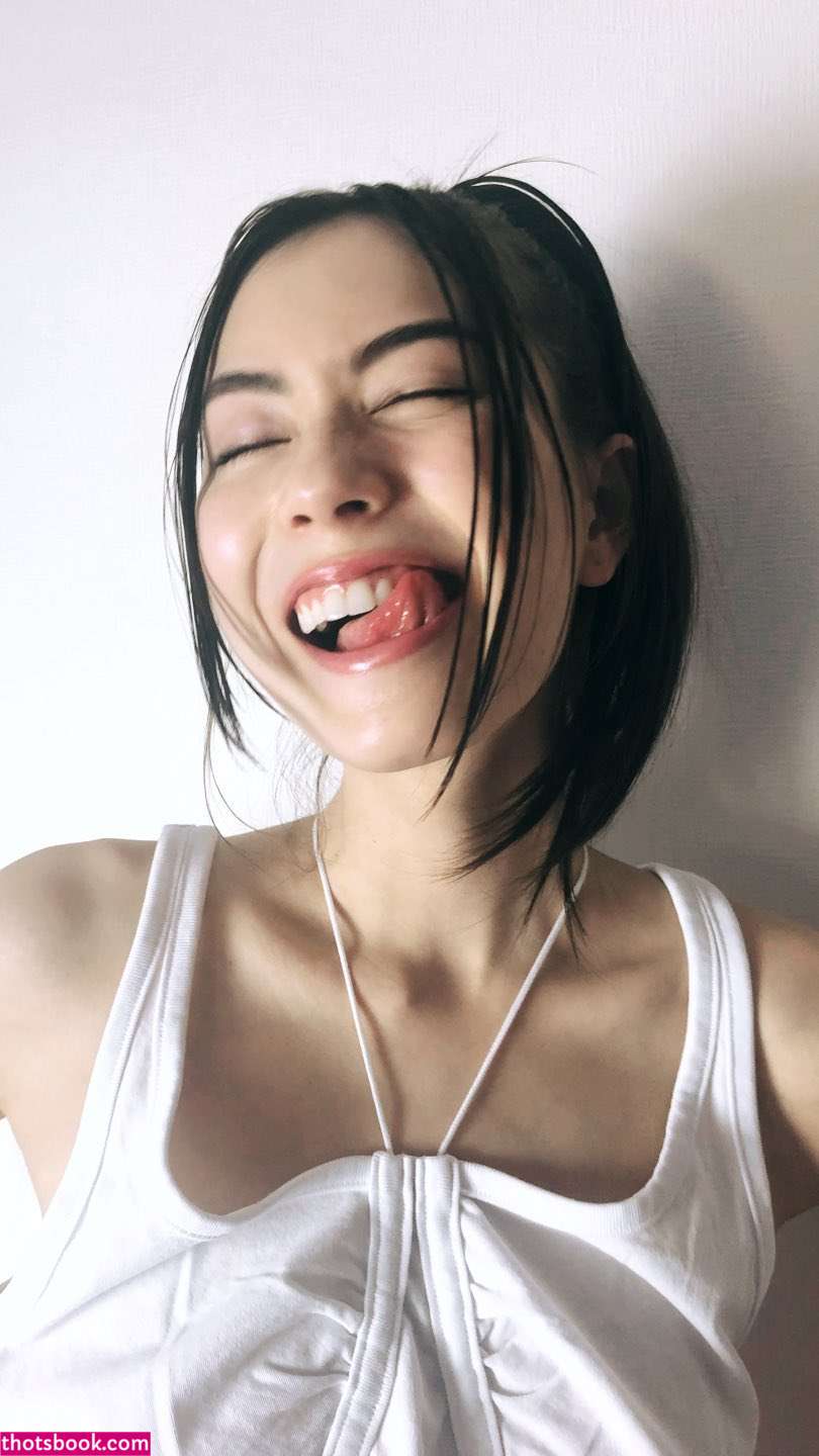 Lauren Tsai Photo #4