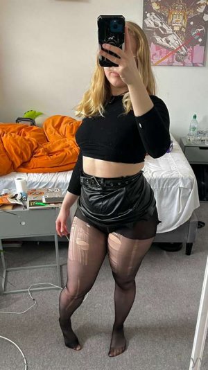 lucygoosey Photo #20