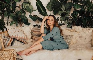 Laura Bailey Photo #54