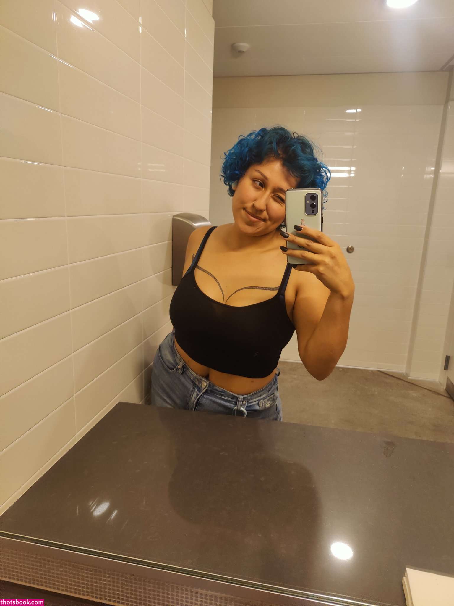 Venusontheflipside Photo #6