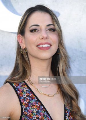 Laura Bailey Photo #60