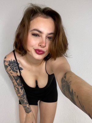 Garlyndasilva Photo #4