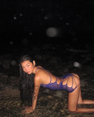 Oanhdaqueen Photo #39